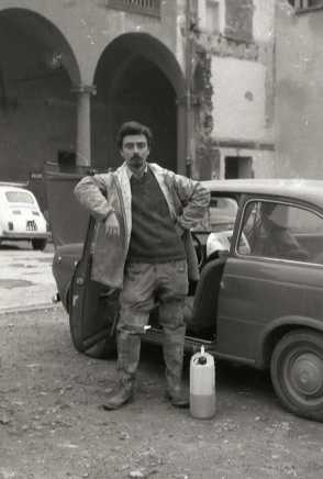 Fausto Braganti a Firenze con la sua 850 nei giorni dell'alluvione | © foto di Fausto Braganti