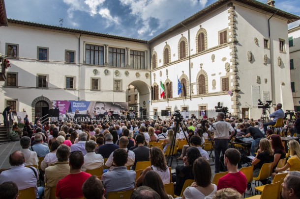 Piazza Plinio Pellegrini durante il Premio Pieve - foto di Luigi Burroni